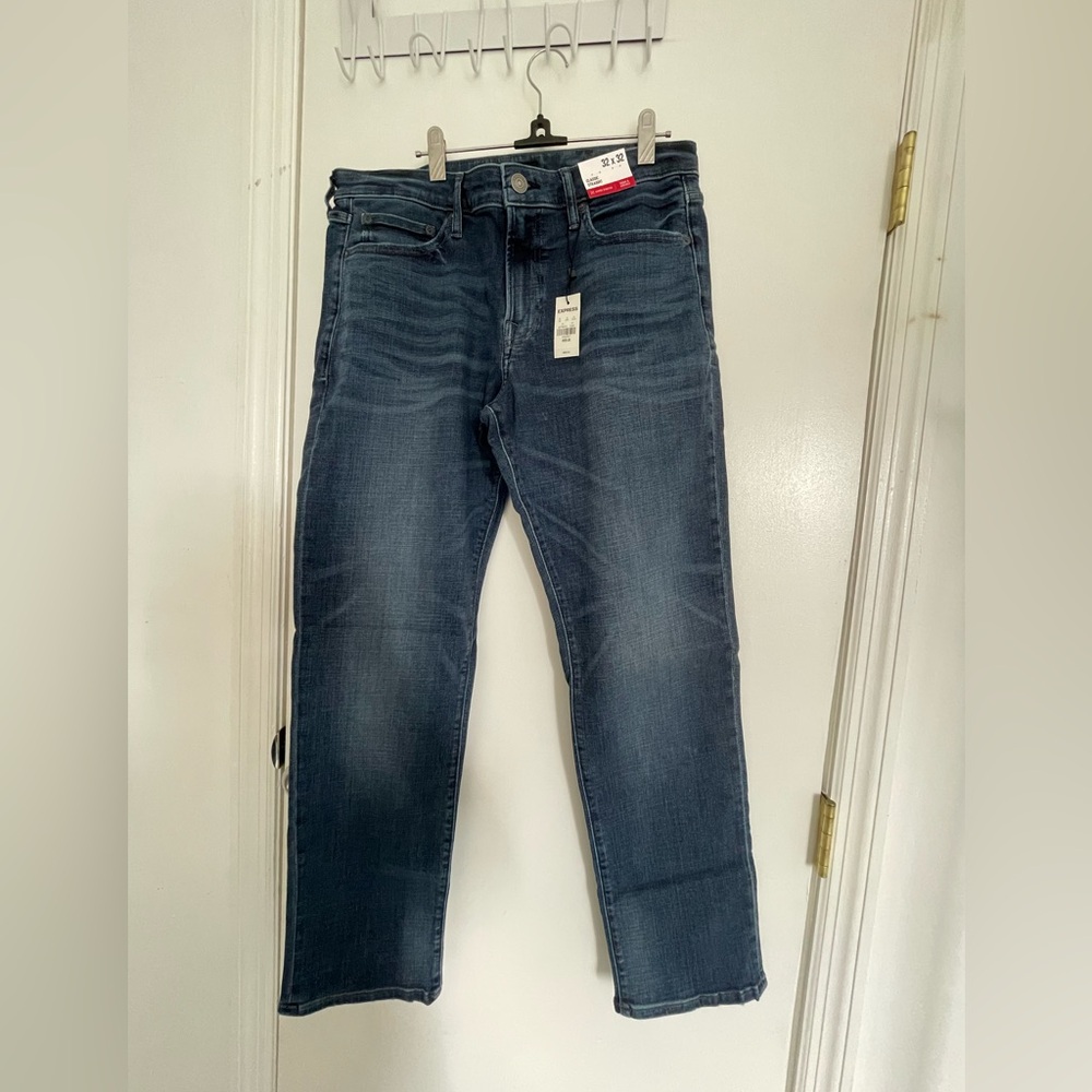 Express Men’s 32x32 Classic Straight Jeans